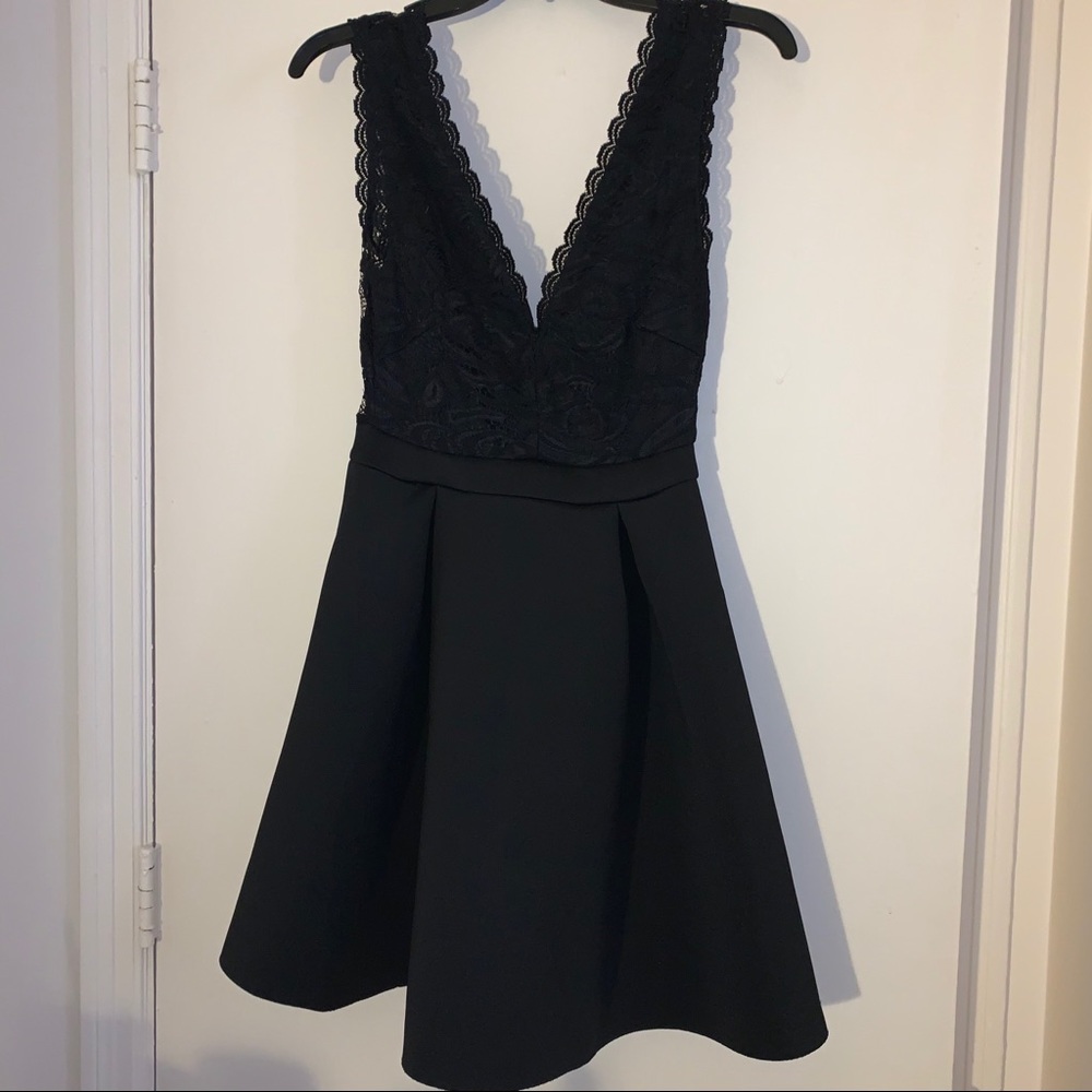 S/M black lace dress